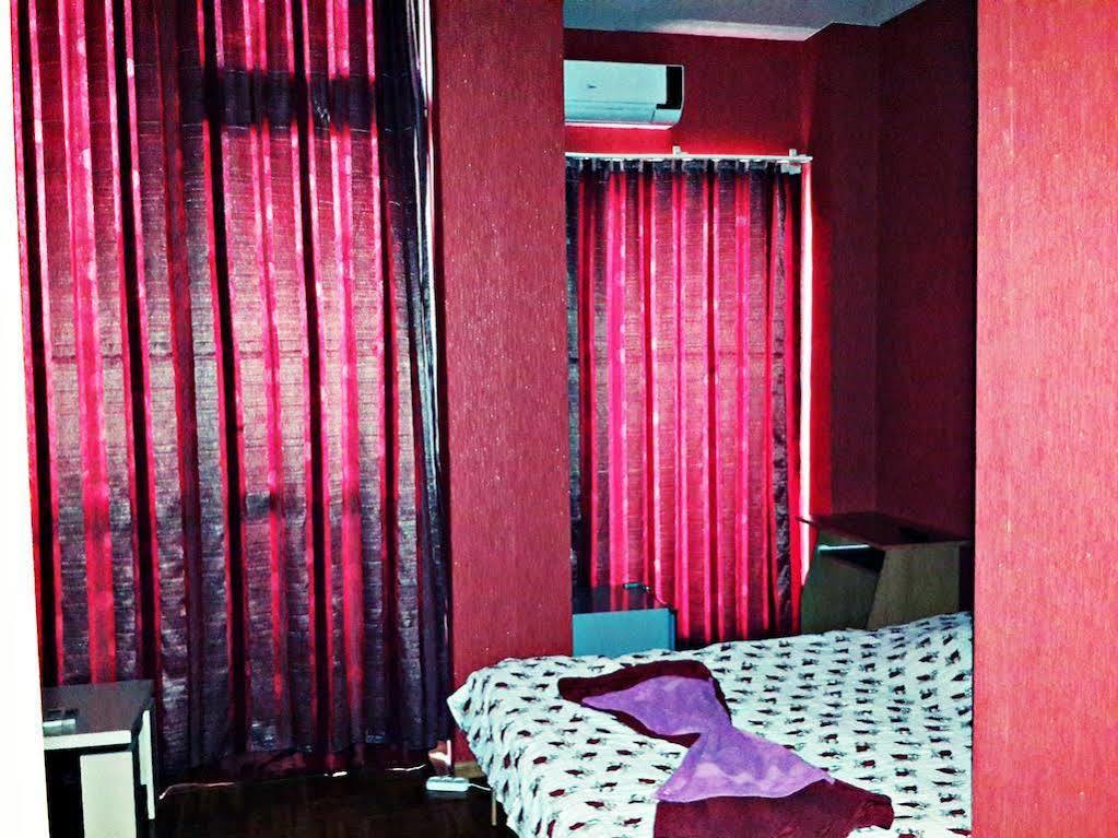 Visit Hotel Tbilisi Exterior photo